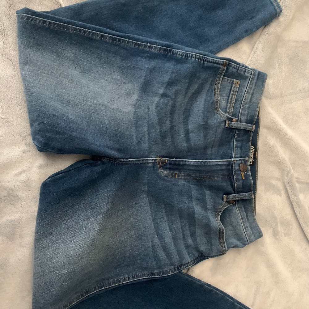 Women’s wrangler jeans